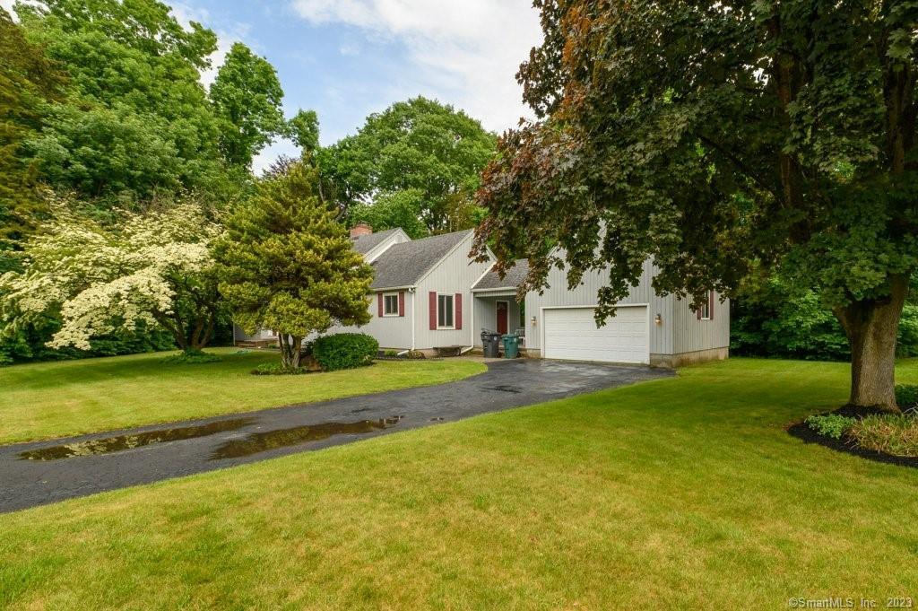 10 Sutton Place Cheshire CT 06410