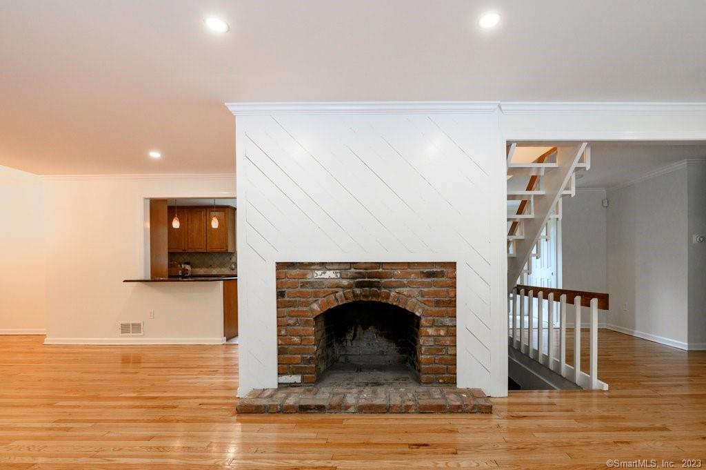 10 Sutton Place Cheshire CT 06410
