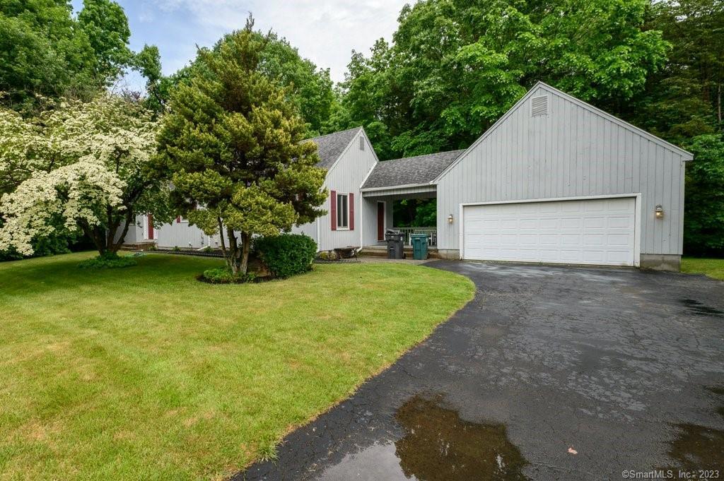 10 Sutton Place Cheshire CT 06410