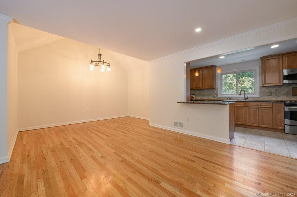 10 Sutton Place Cheshire CT 06410