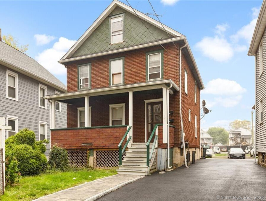 816 Pacific Street Stamford CT 06902
