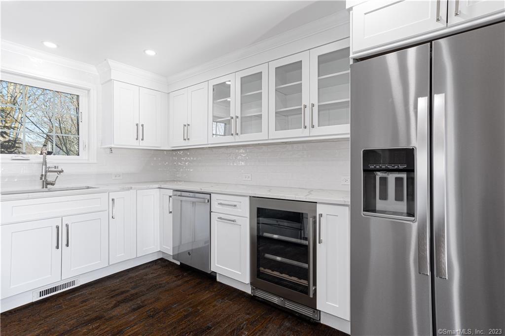 36 Poe Court Fairfield CT 06825