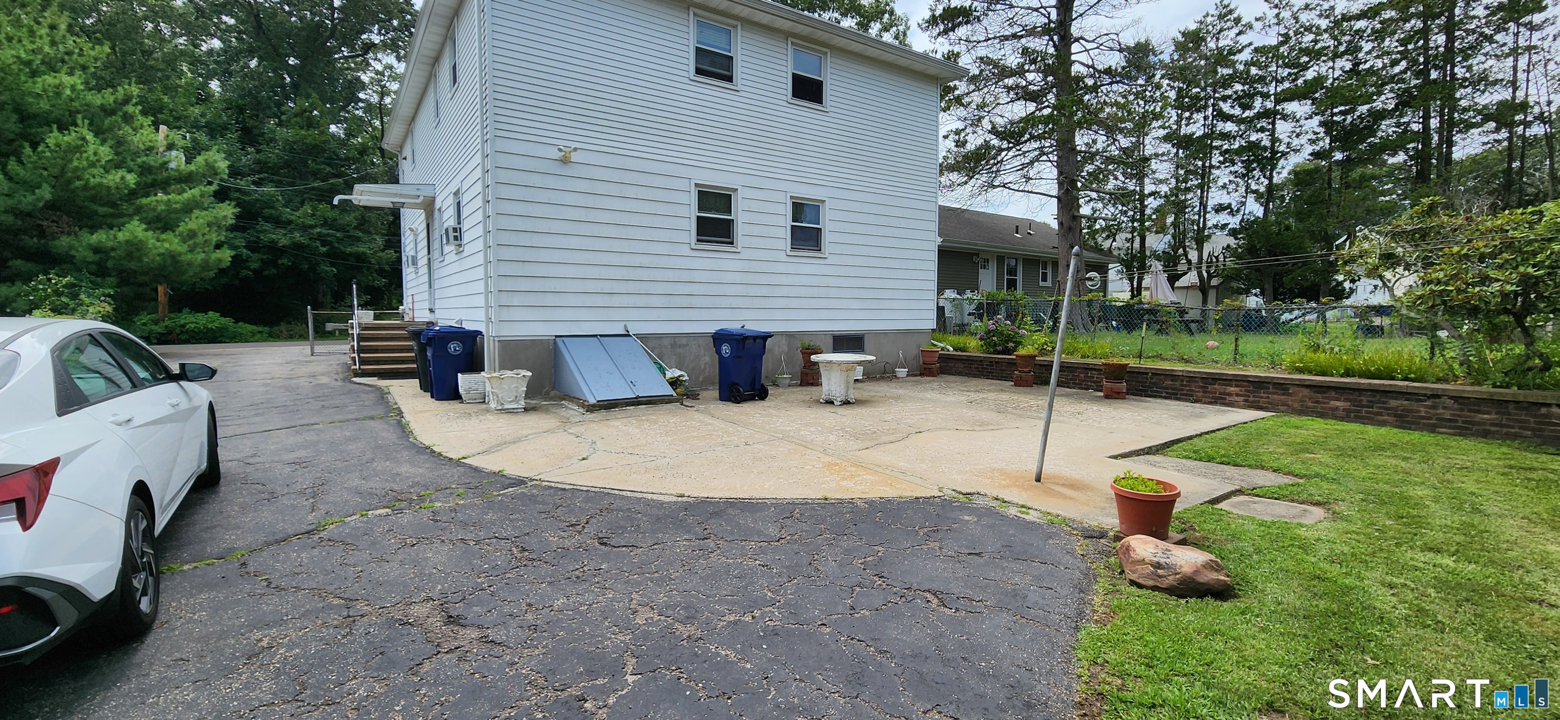 219 Third Avenue West Haven CT 06516