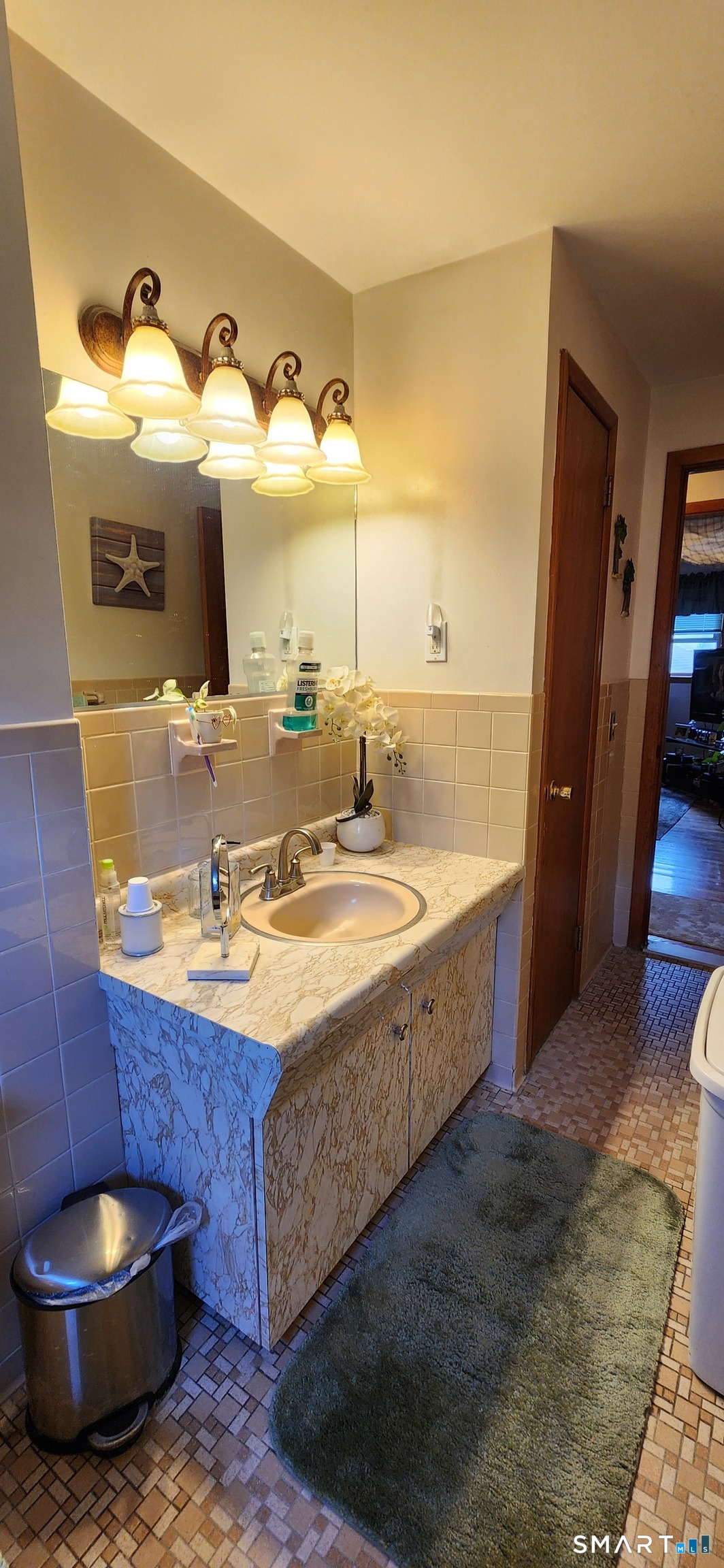 219 Third Avenue West Haven CT 06516