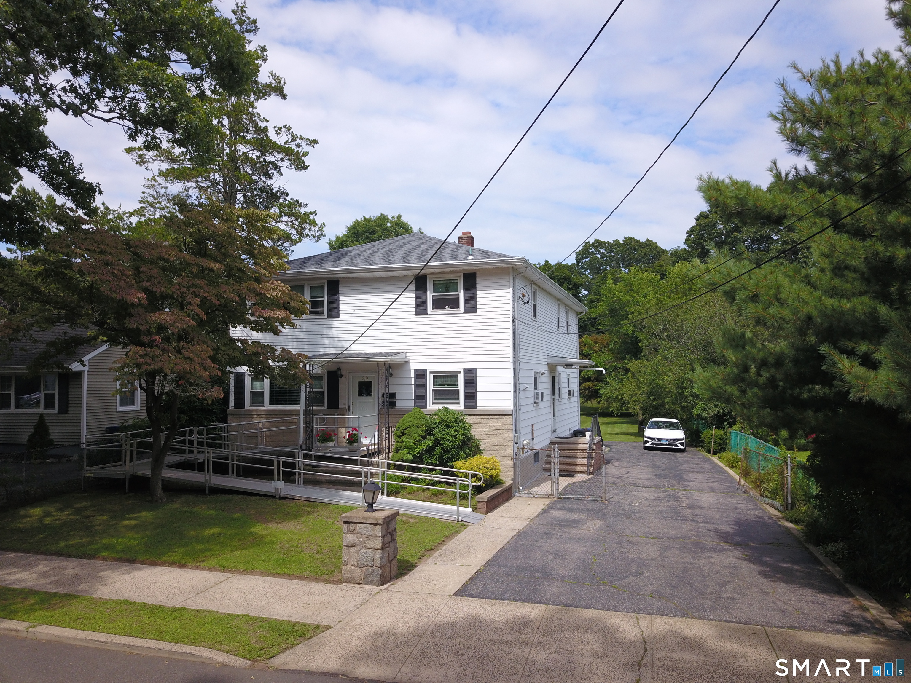 219 Third Avenue West Haven CT 06516