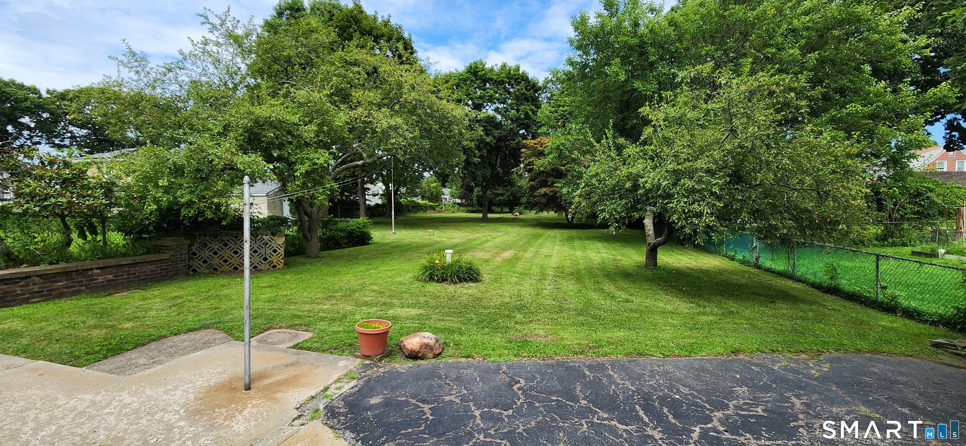 219 Third Avenue West Haven CT 06516