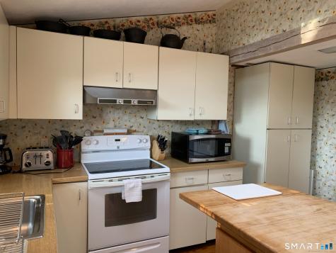 70 New Shore Road Waterford CT 06385
