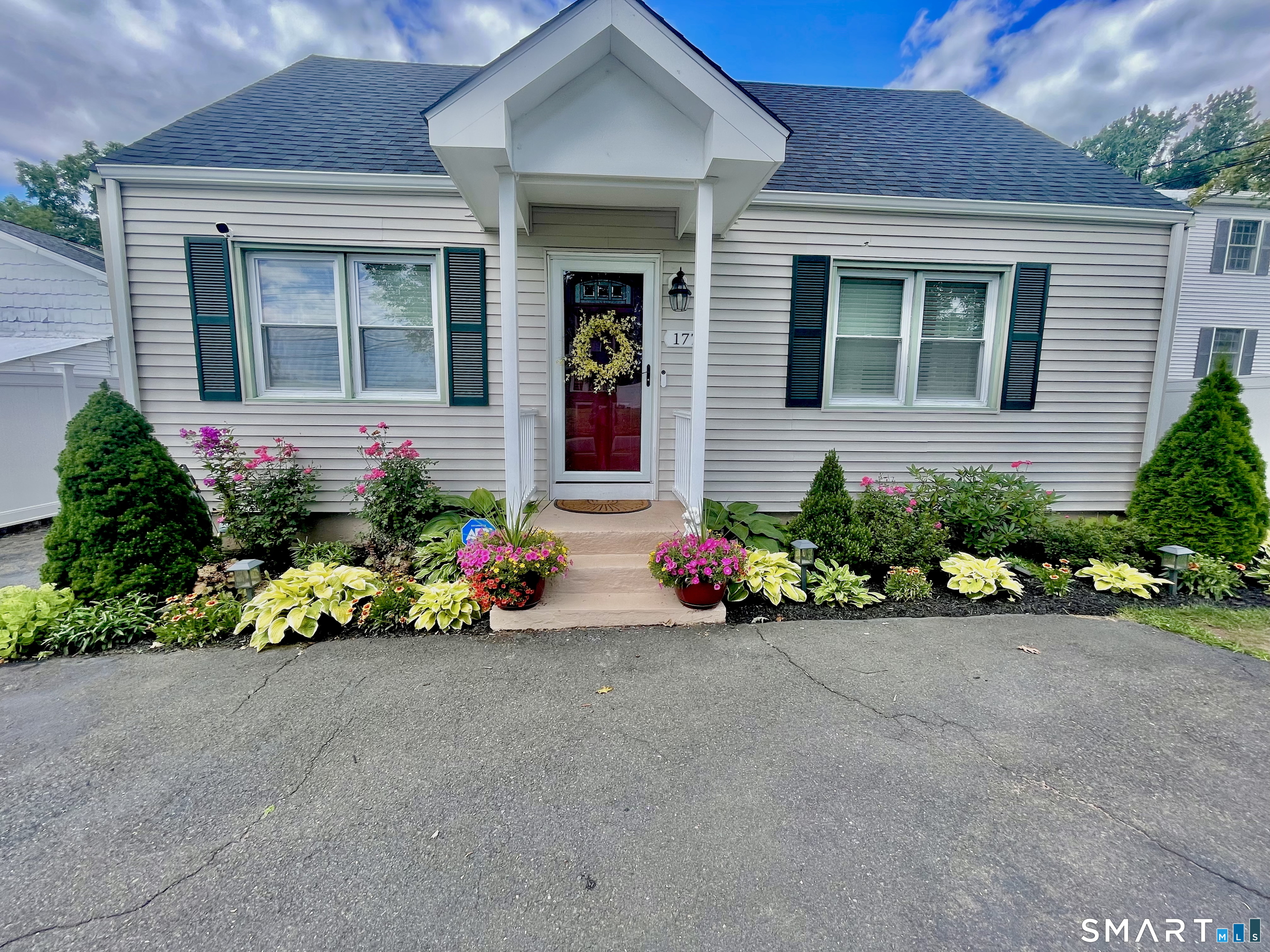 177 Montowese Avenue North Haven CT 06473