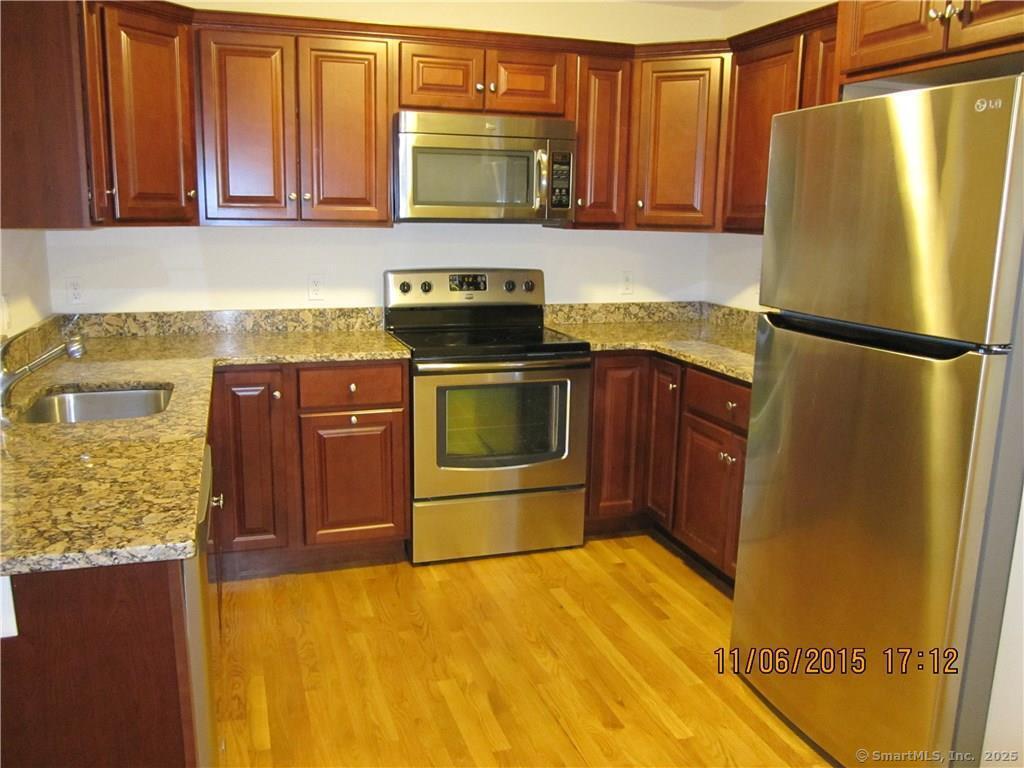 24 Hartford Road Salem CT 06420