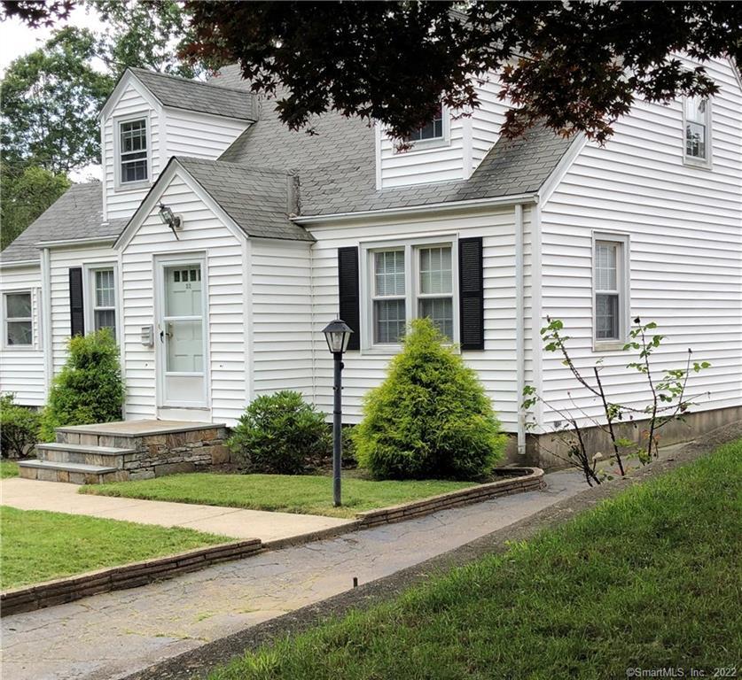 32 Veranda Avenue Hamden CT 06517
