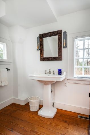 32 Battle Swamp Road Roxbury CT 06783
