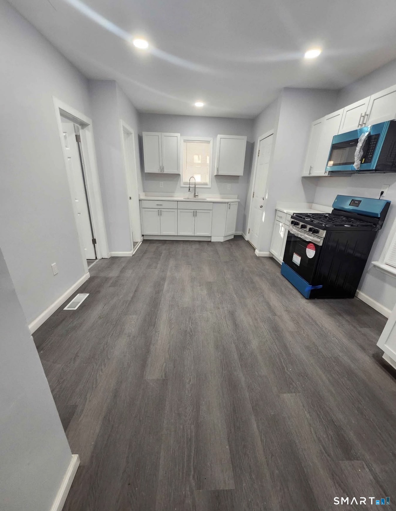 1857 Central Avenue Bridgeport CT 06610