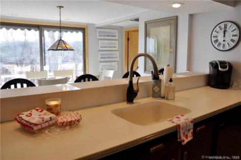 92 High Ridge Road Guilford CT 06437