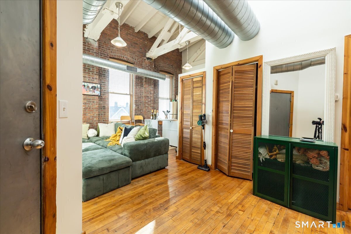 325 Lafayette Street Bridgeport CT 06604