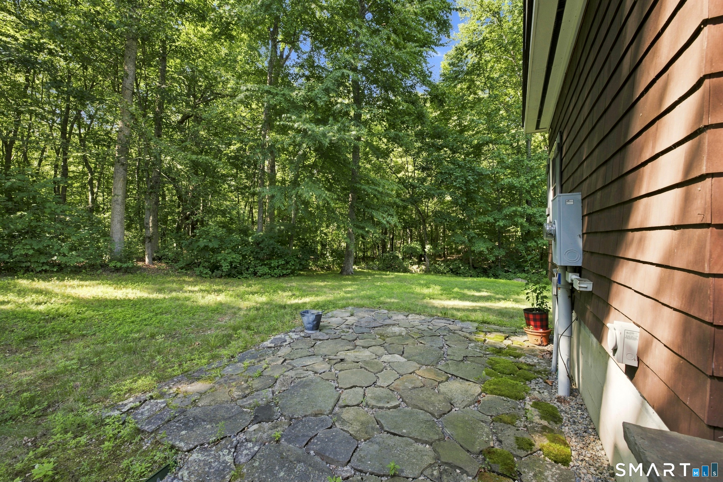 82 Laurel Lane Ridgefield CT 06877