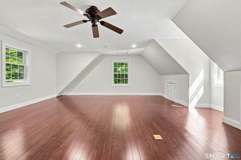 82 Laurel Lane Ridgefield CT 06877