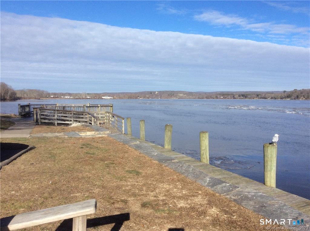 10 Phelps Lane Deep River CT 06417