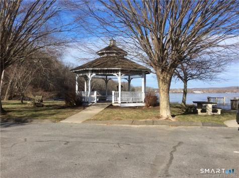 10 Phelps Lane Deep River CT 06417