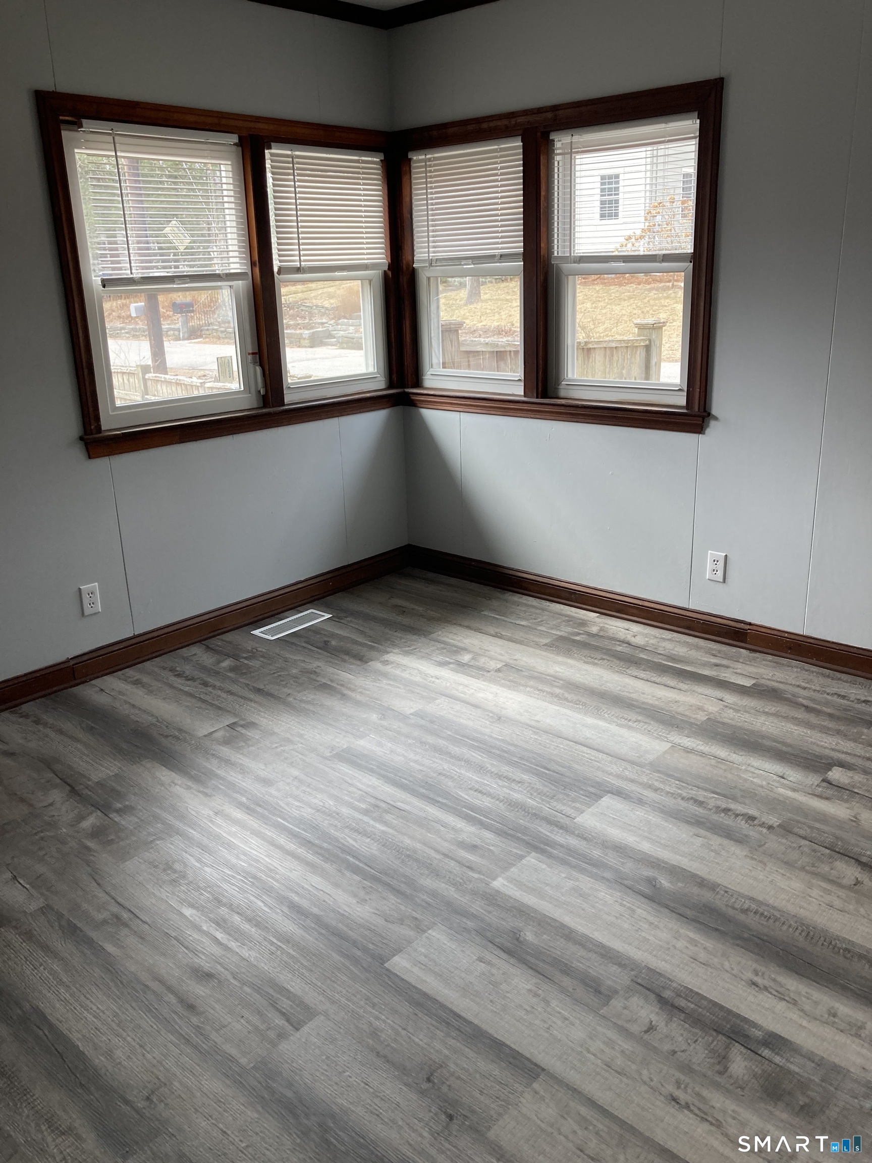10 Phelps Lane Deep River CT 06417