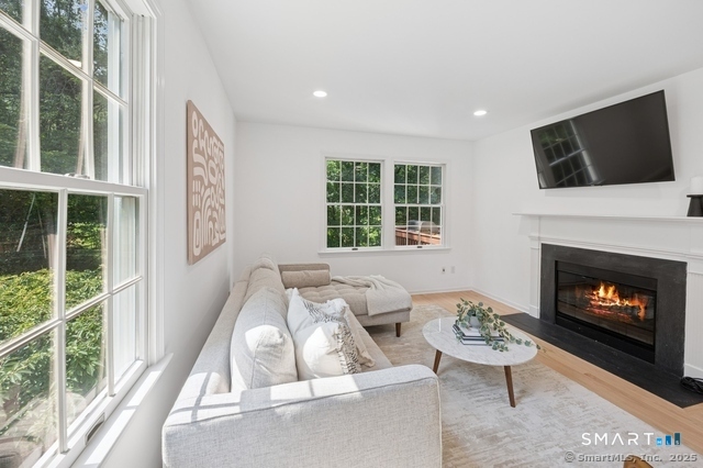 88 Edward Place Stamford CT 06905