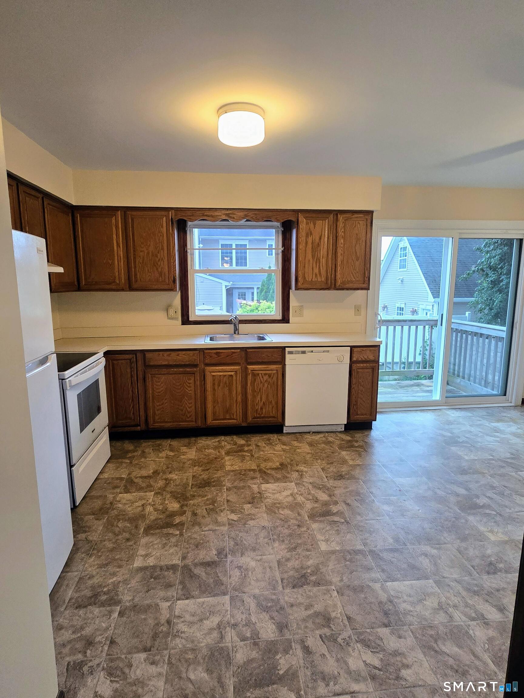 11 Lee Avenue Danbury CT 06810