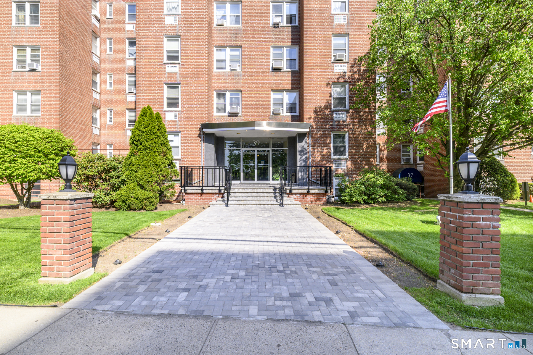 39 Glenbrook Road Stamford CT 06902