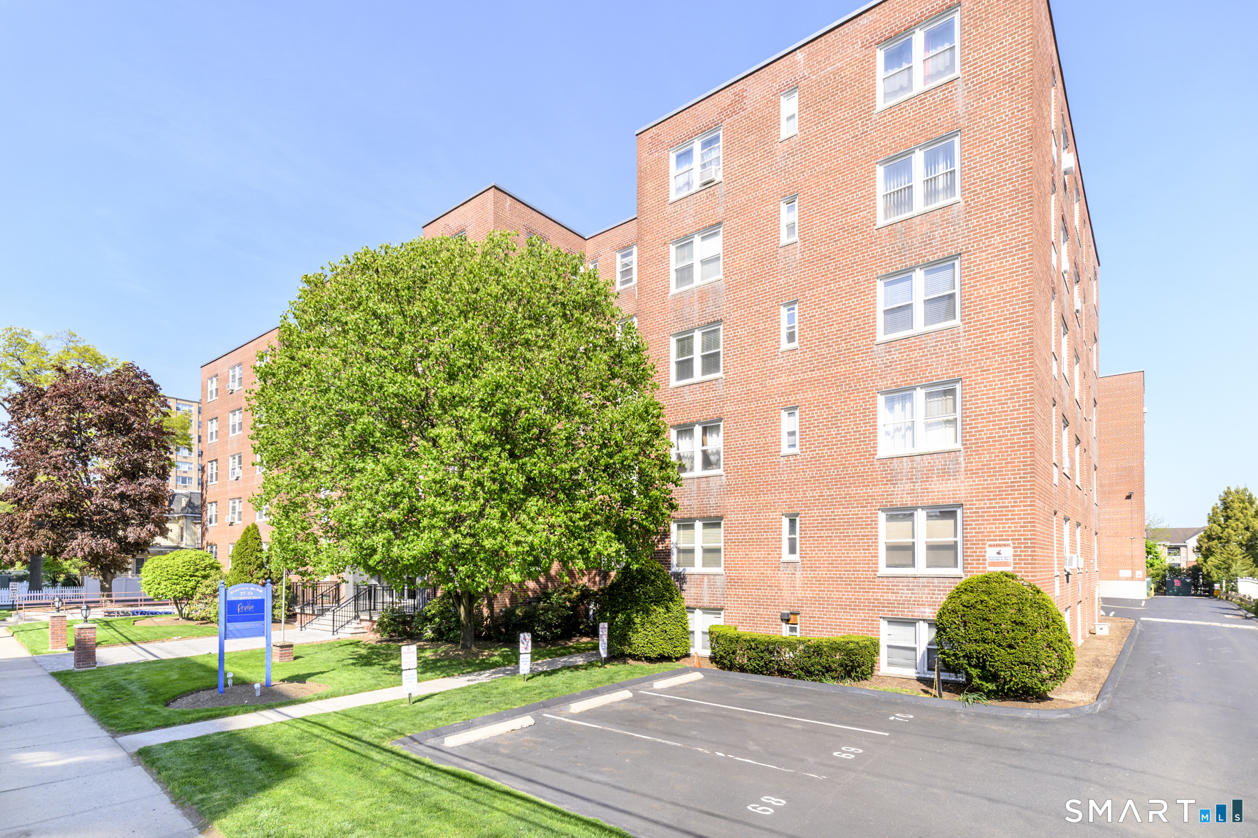 39 Glenbrook Road Stamford CT 06902