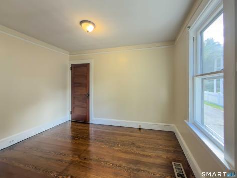 72 Roosevelt Avenue Norwich CT 06360