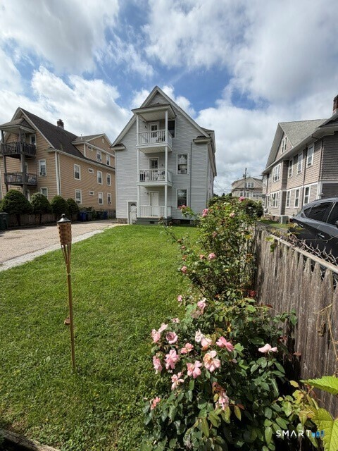 82 Scofield Avenue Bridgeport CT 06605