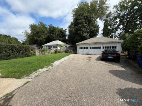 82 Scofield Avenue Bridgeport CT 06605