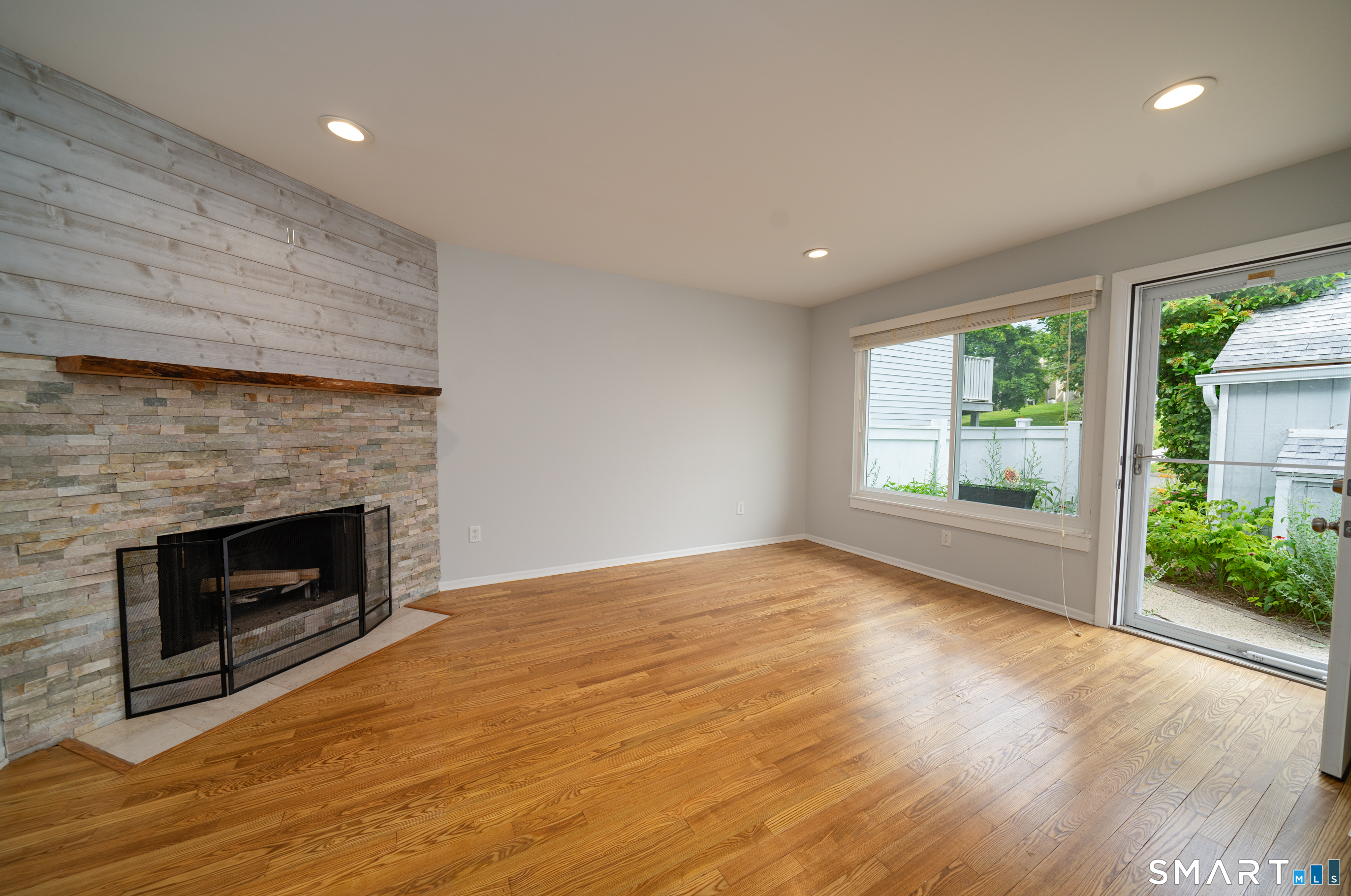 6 Peddlars Drive Branford CT 06405