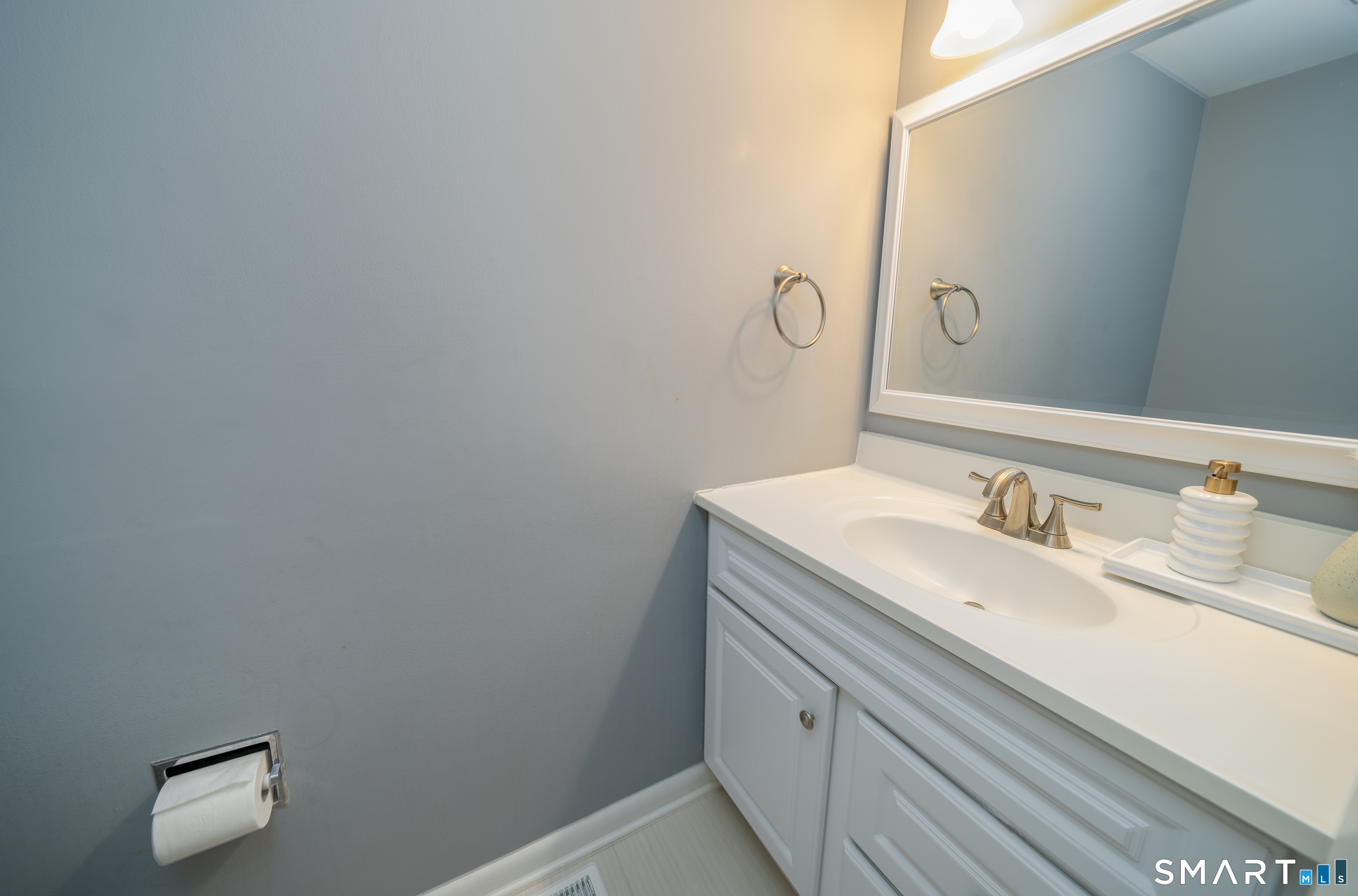 6 Peddlars Drive Branford CT 06405