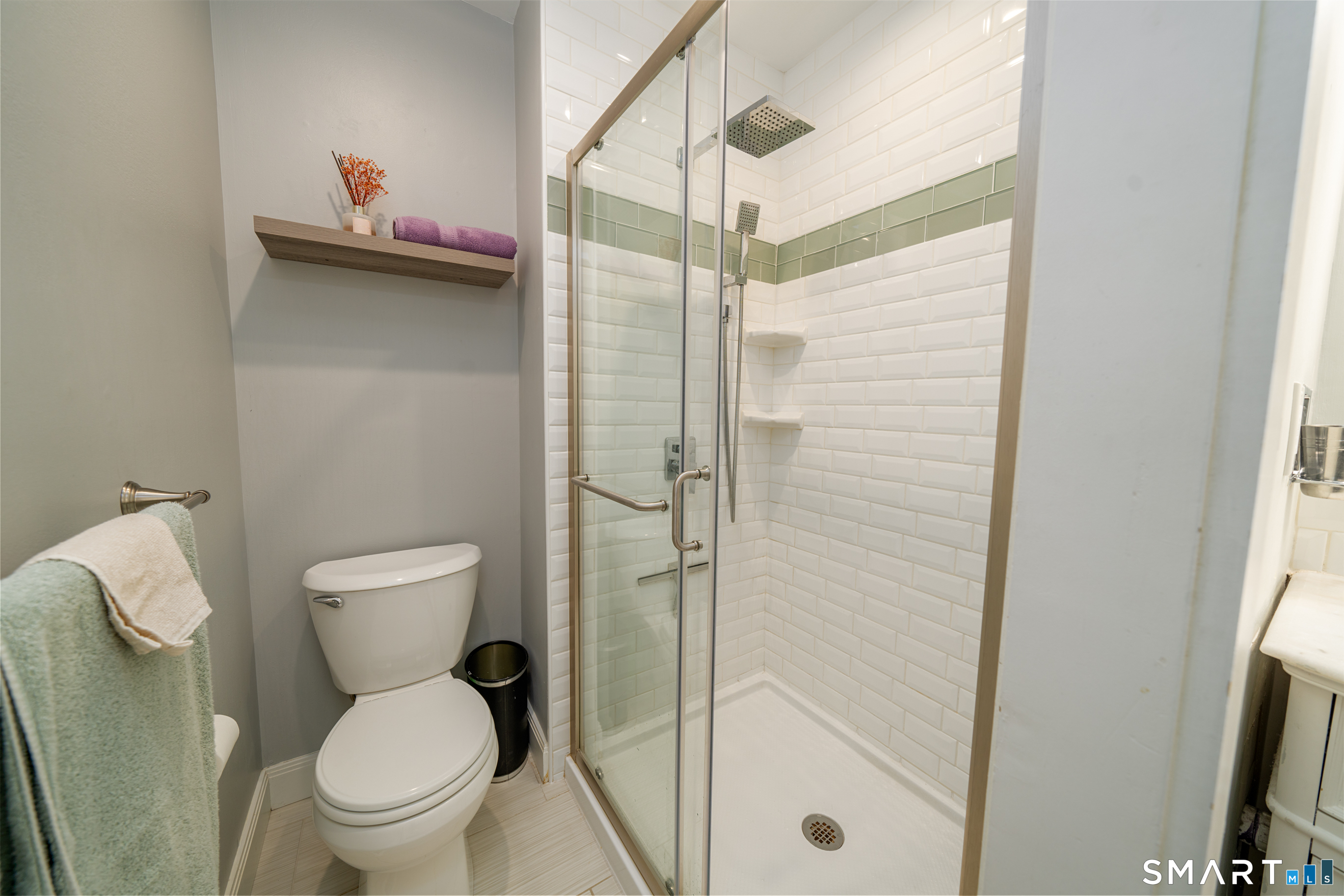 6 Peddlars Drive Branford CT 06405