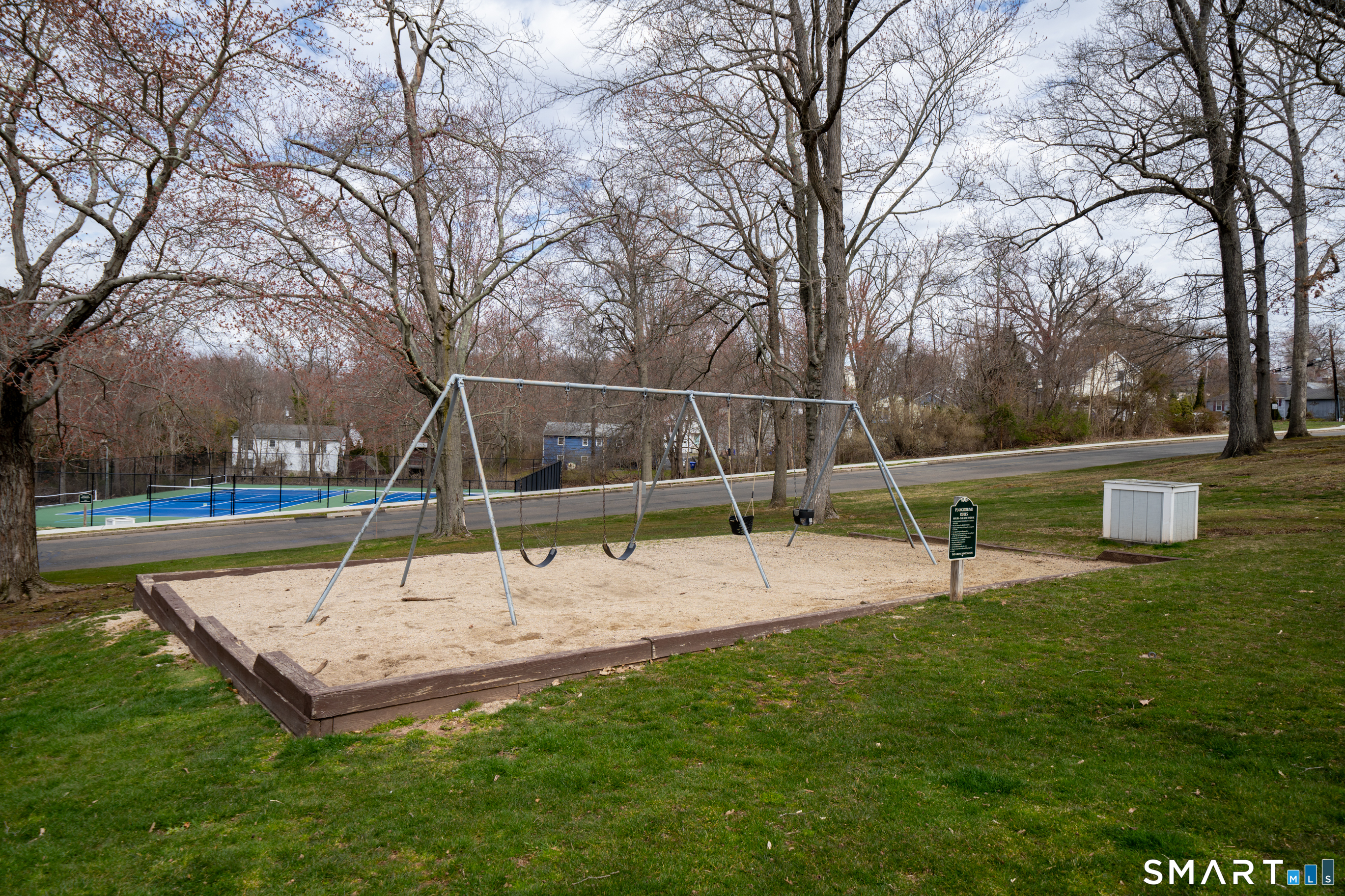 6 Peddlars Drive Branford CT 06405