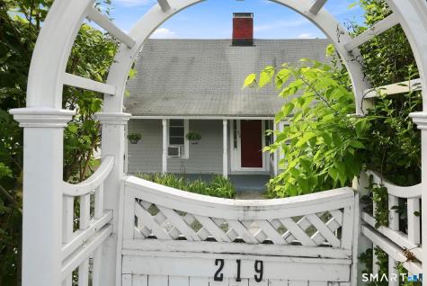 219 Flax Hill Road Norwalk CT 06854