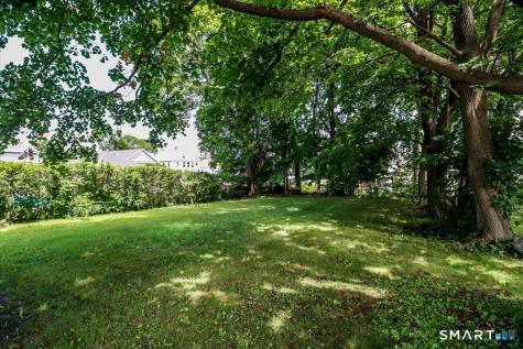4 Edgewood Street Danbury CT 06810