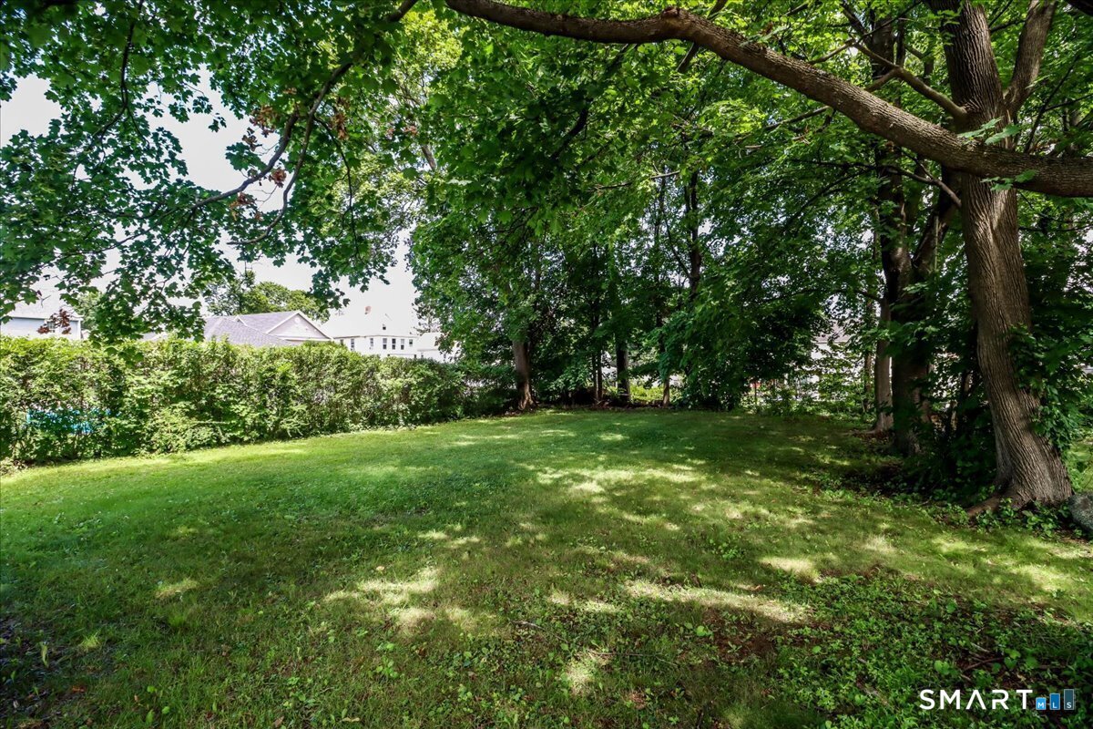 4 Edgewood Street Danbury CT 06810