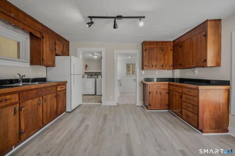 115 Pequot Avenue New London CT 06320