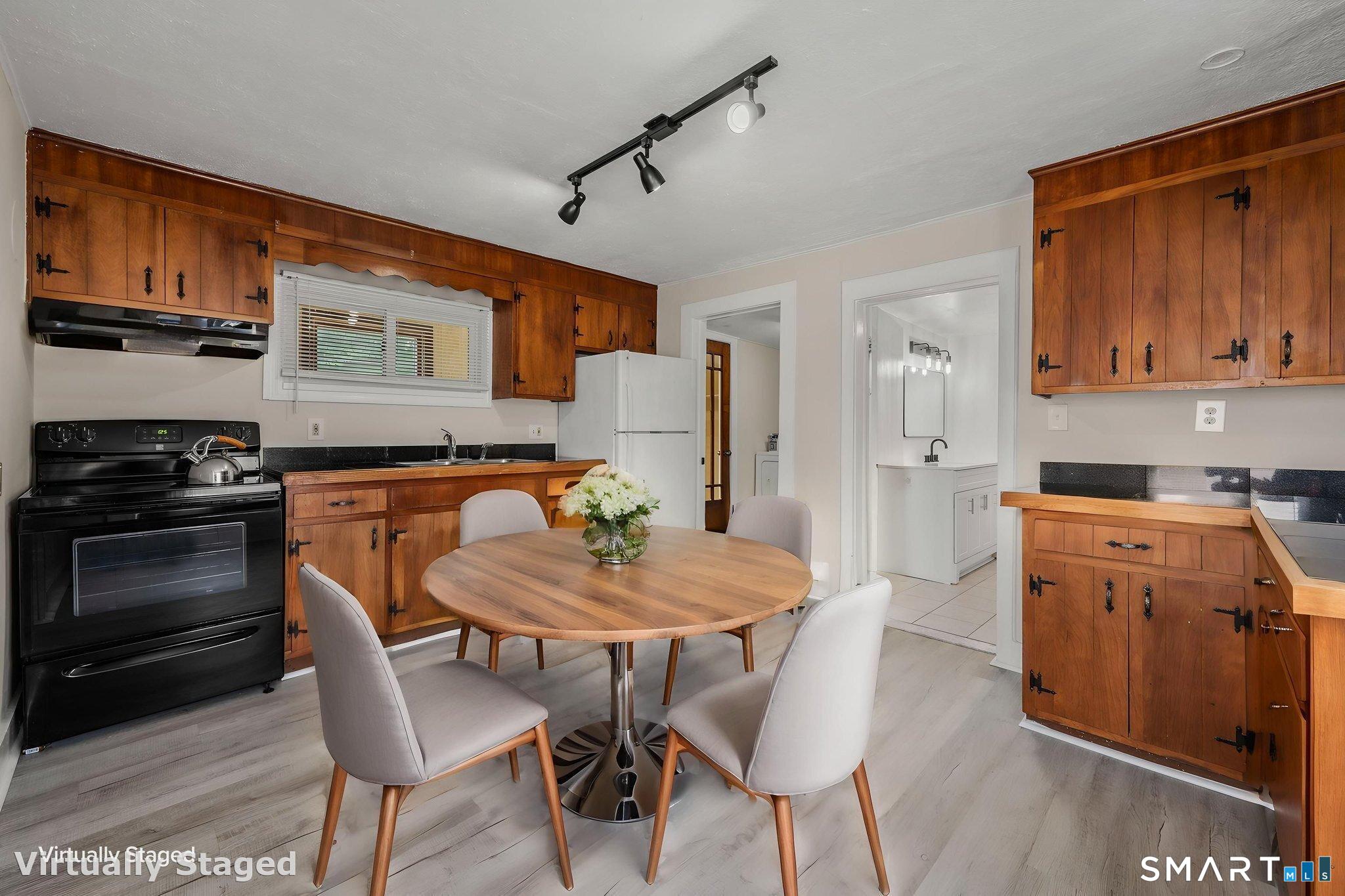115 Pequot Avenue New London CT 06320
