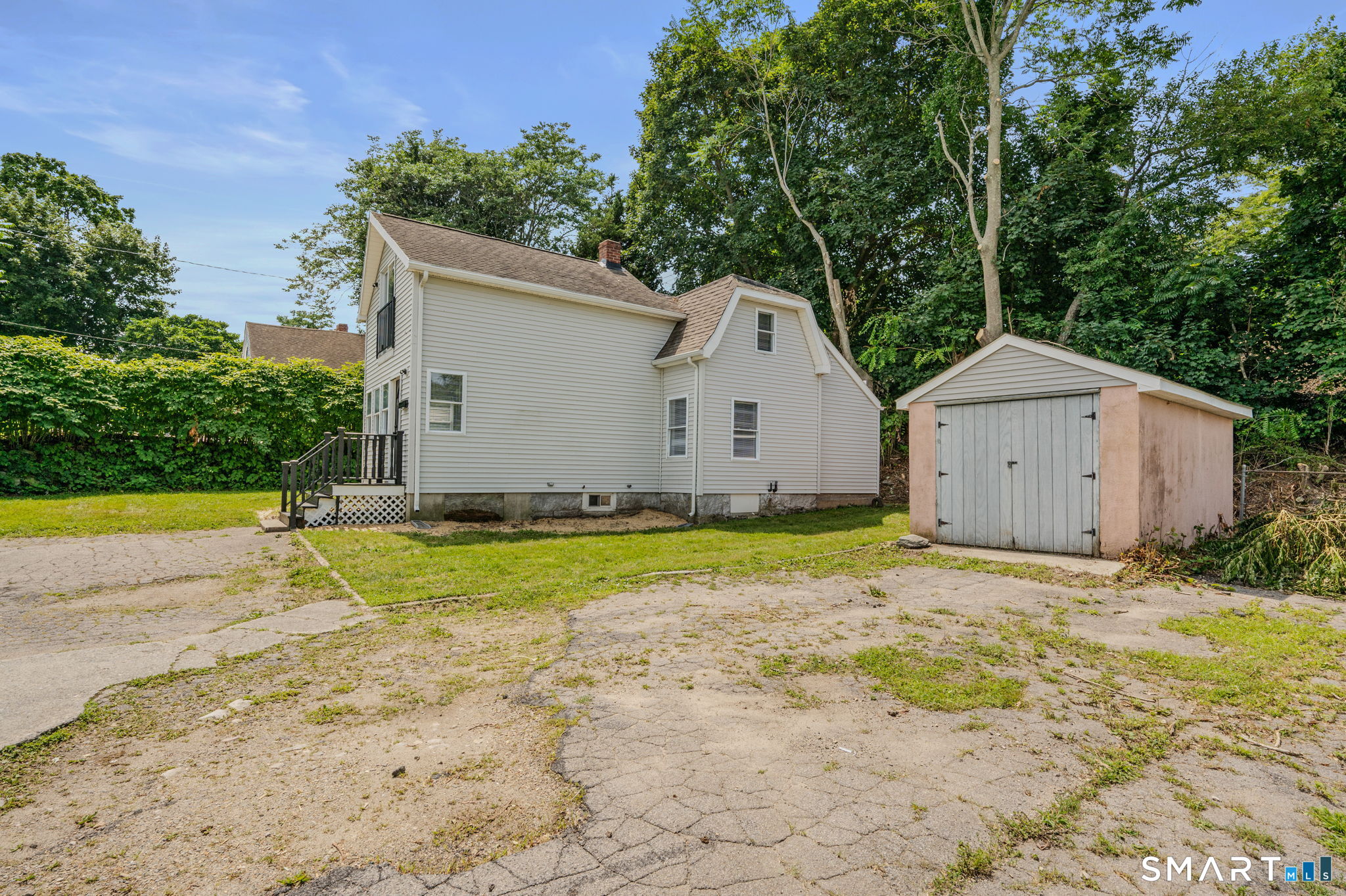 115 Pequot Avenue New London CT 06320
