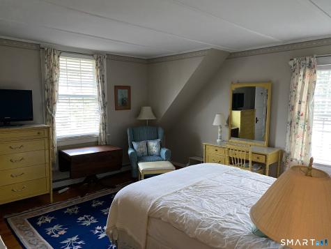 33 Grove Avenue Madison CT 06443