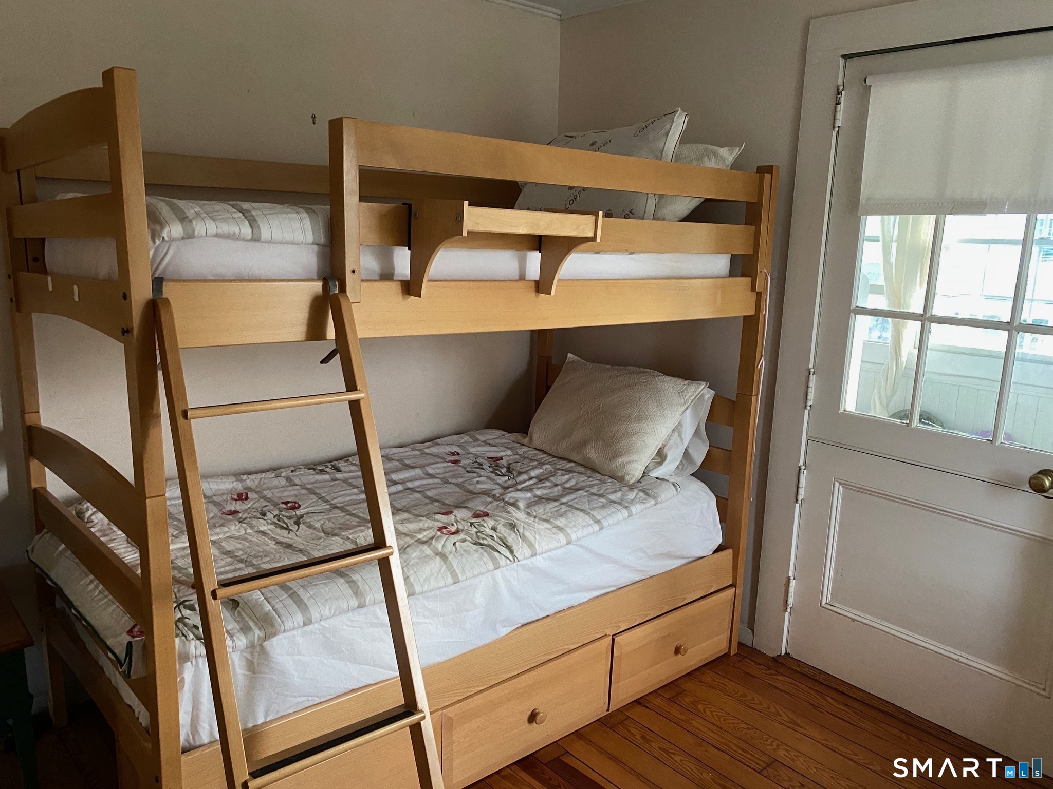 33 Grove Avenue Madison CT 06443