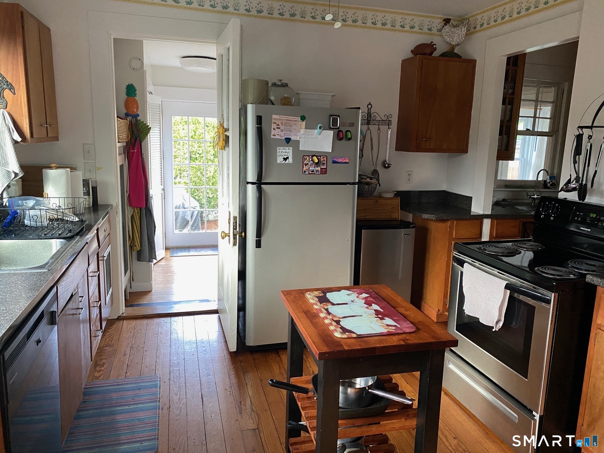 33 Grove Avenue Madison CT 06443