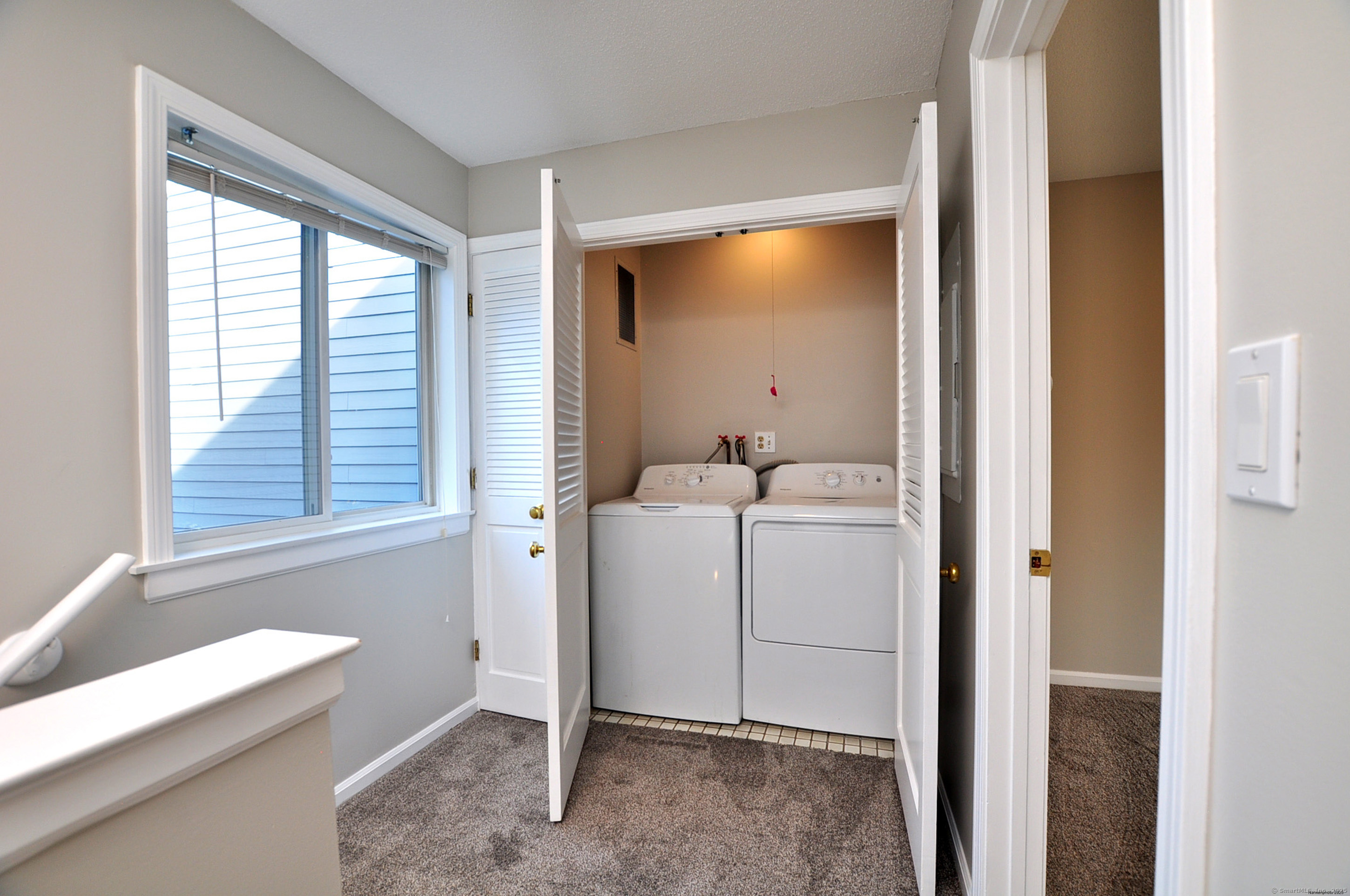 3 Farmington Meadow Drive Farmington CT 06032