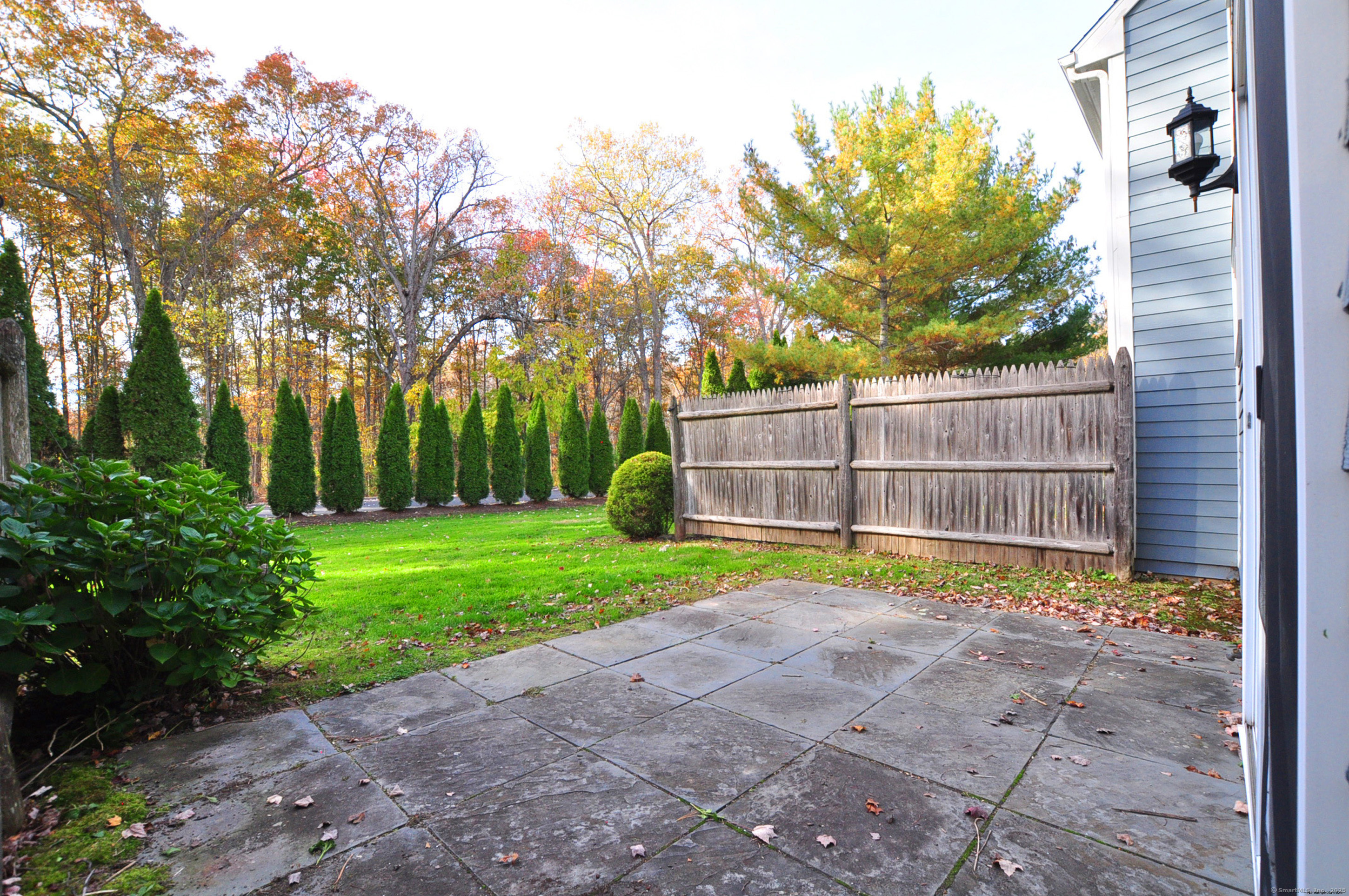 3 Farmington Meadow Drive Farmington CT 06032
