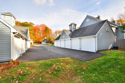 3 Farmington Meadow Drive Farmington CT 06032