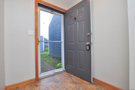3 Farmington Meadow Drive Farmington CT 06032