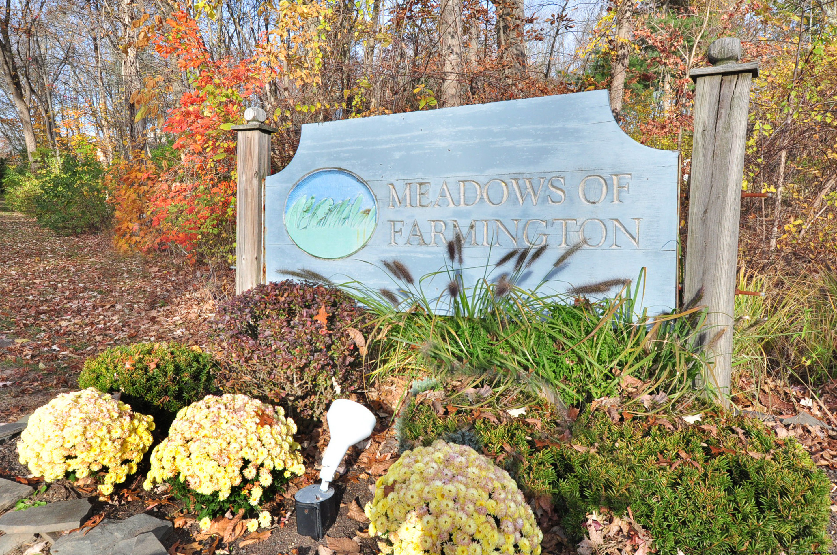 3 Farmington Meadow Drive Farmington CT 06032
