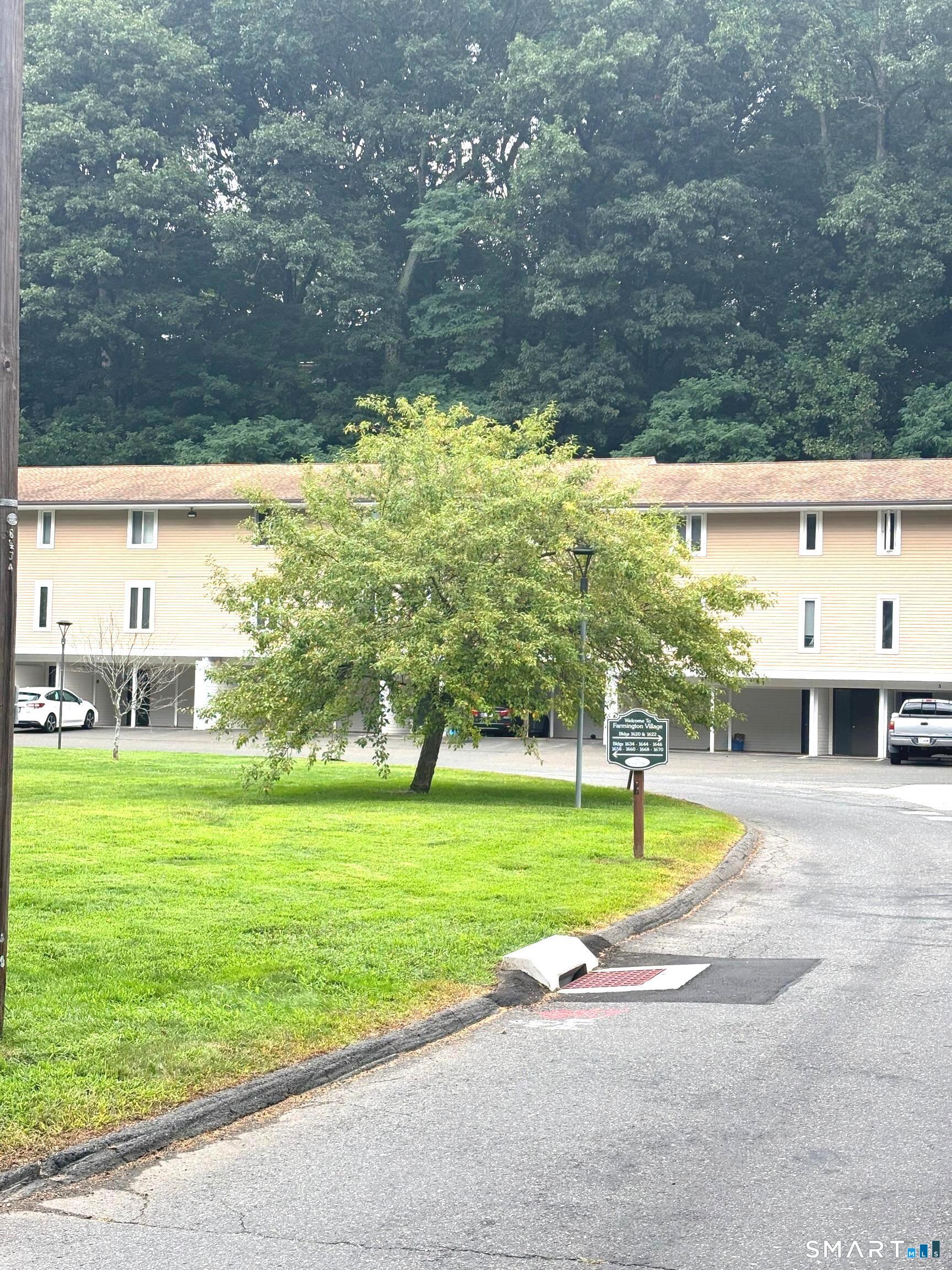 1660 Farmington Avenue Farmington CT 06032