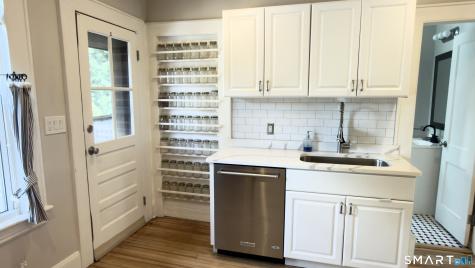 324 Villa Avenue Fairfield CT 06825